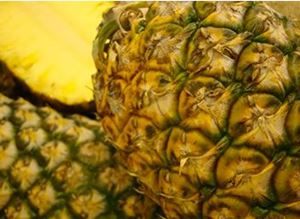 Picture of Pineapple Topless - Lge (Half)
